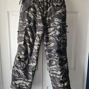 E408 Boy's Camouflage Cargo Snowboarding/Ski Pants